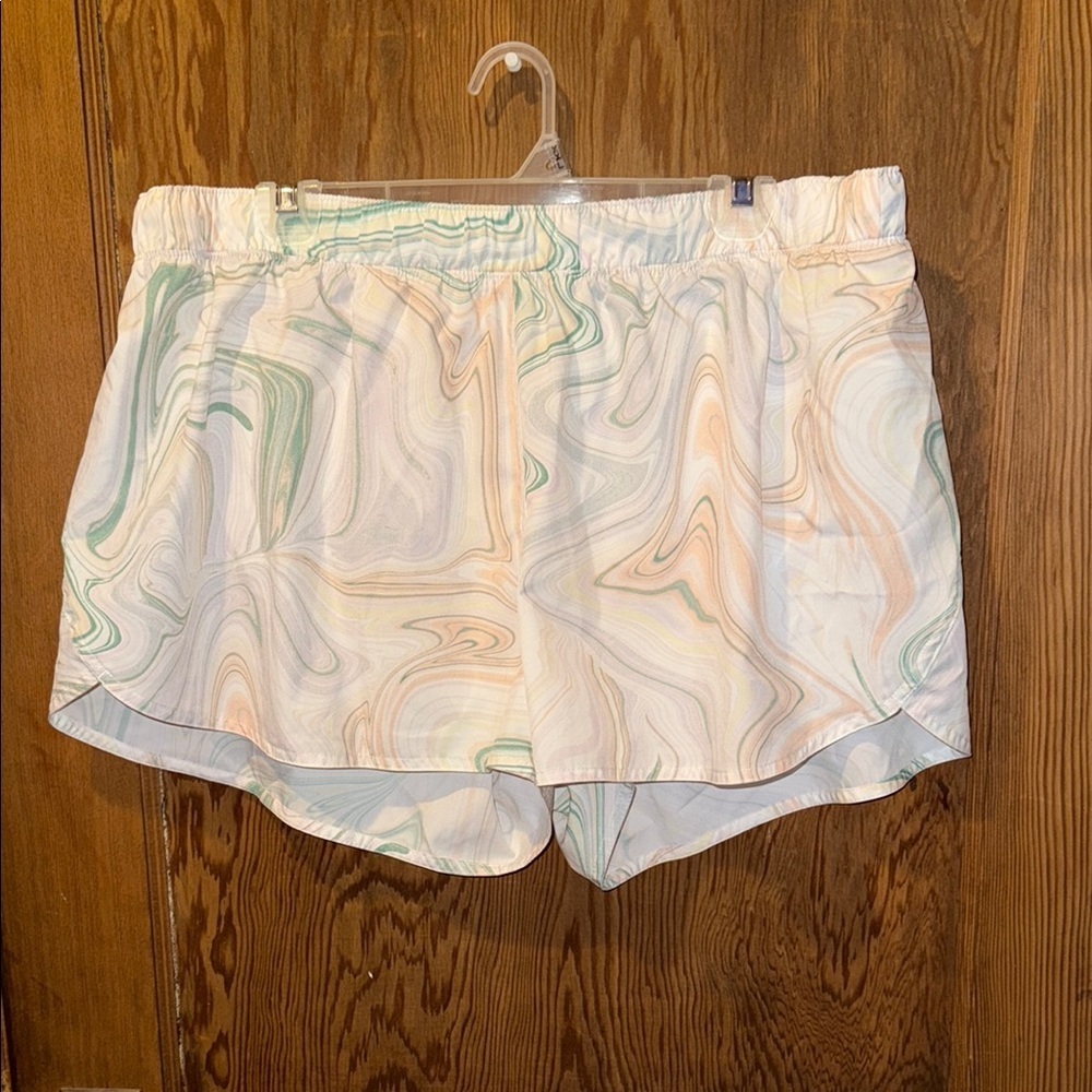 Old navy run shorts, white marble